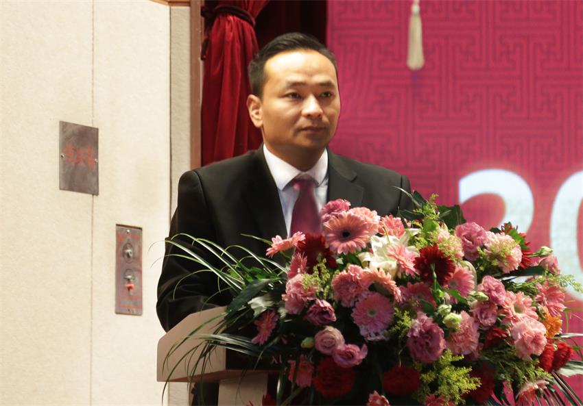 集团副总、纪委副书记张成彪同志作MK线上平台,MK（中国）“关于2018年违纪违规及重大事故责任单位的通报及处理决定”